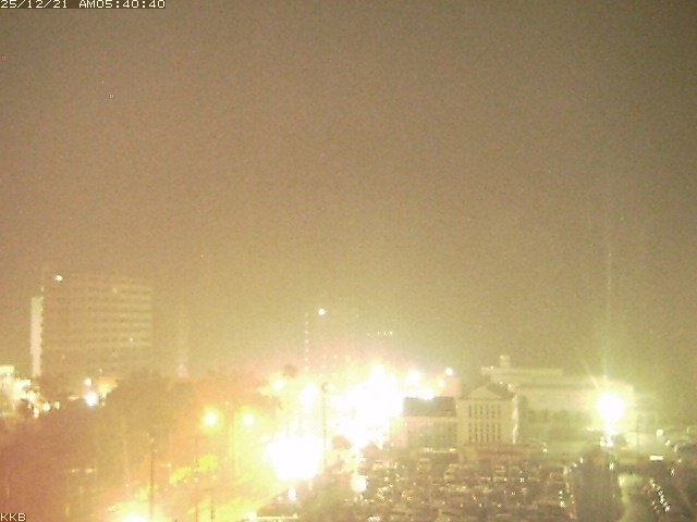 �������J����