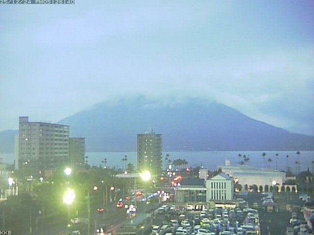 �������J����