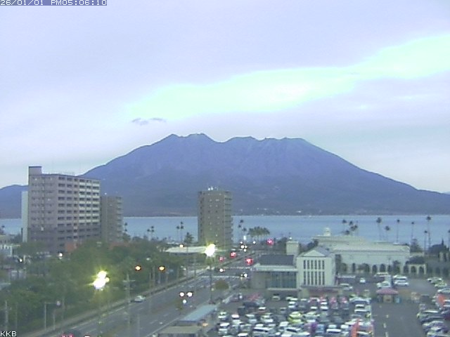 �������J����