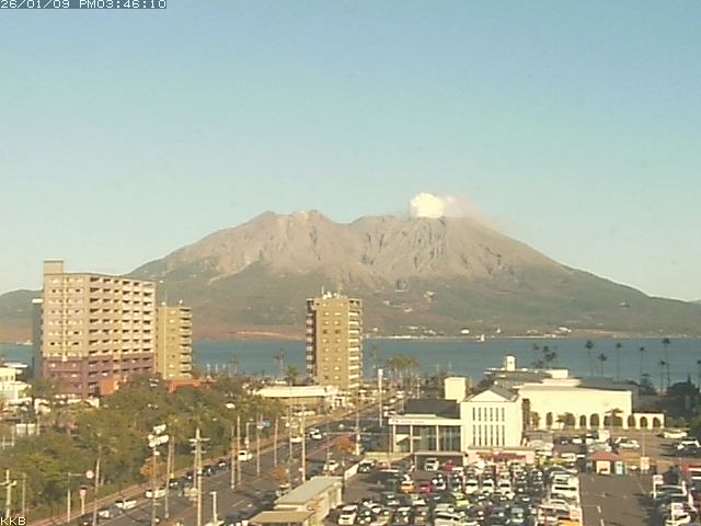 �������J����