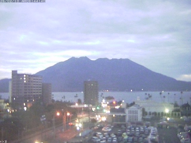 �������J����