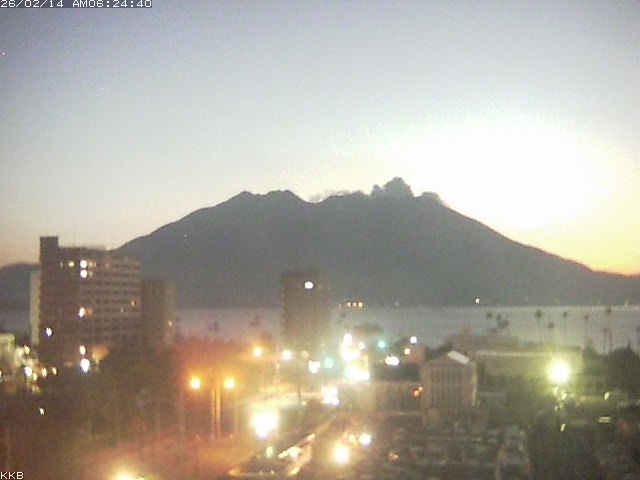 �������J����