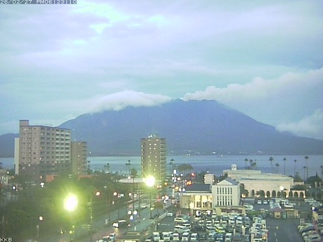 �������J����