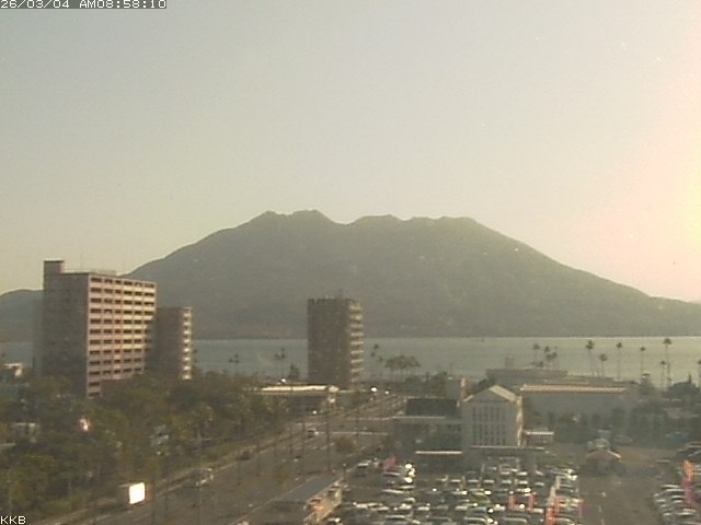 �������J����