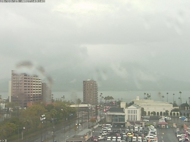 �������J����