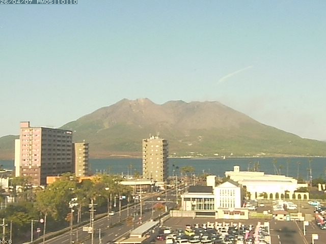 �������J����