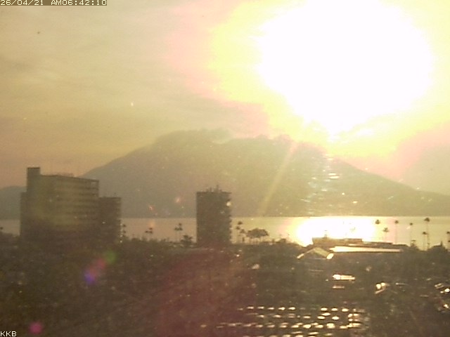 �������J����